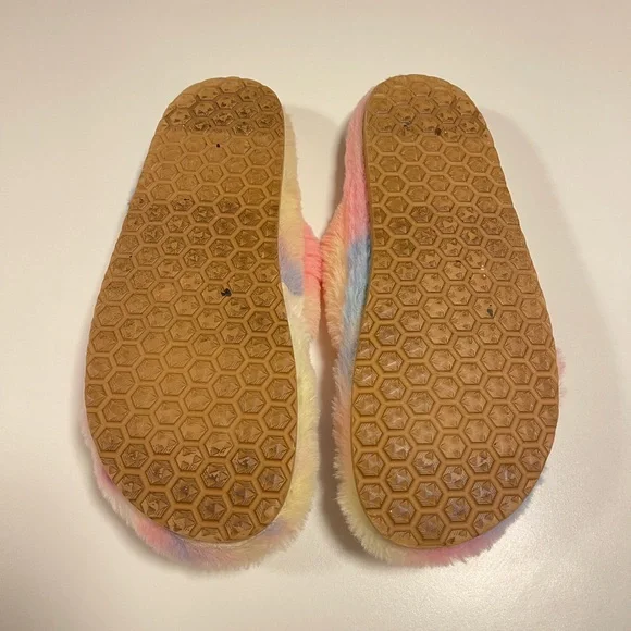 Steve Madden Pastel Fuzzy Slippers - Picture 5 of 6